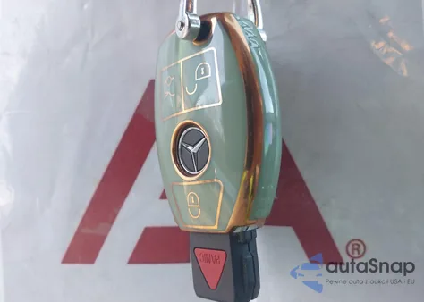 2014 Mercedes-Benz E 350 z USA, uszkodzony, nr VIN WDDHF5KB6EB027492